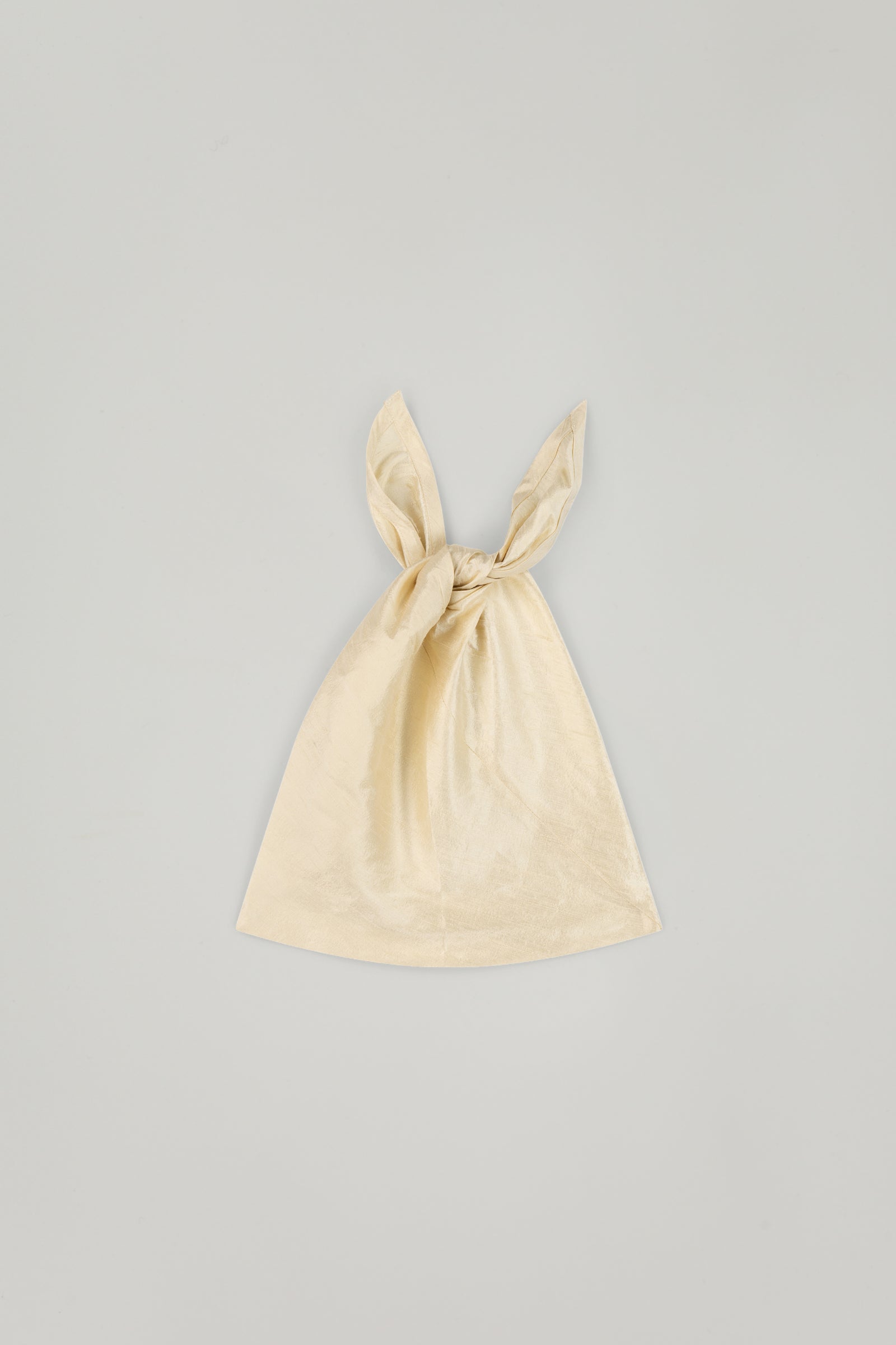 Hai x Oficina Knot Bag Cream